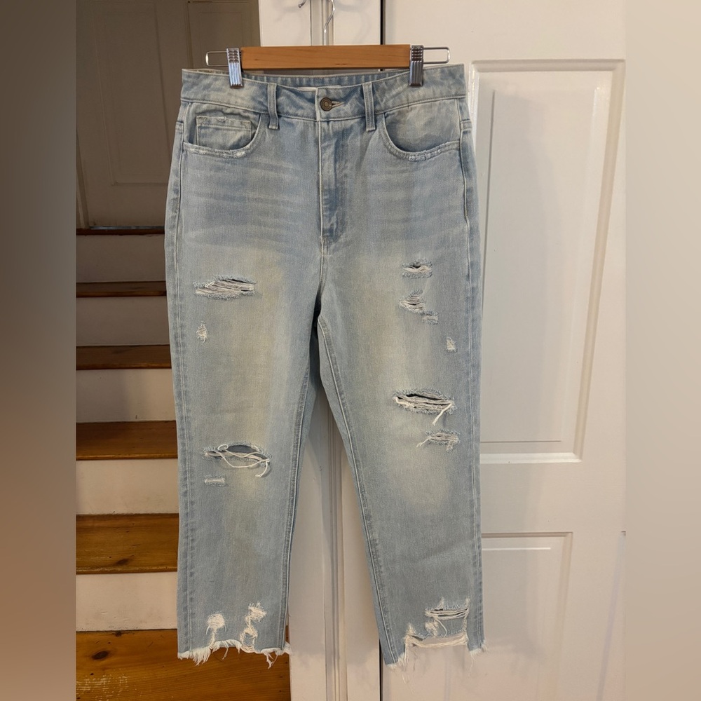 Flying Monkey Light Blue ‘In A Daze’ Jeans size 29 Boyfriend distressed NWT - Picture 1 of 5